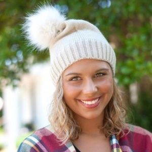Viv and Lou Madison Beanie with Pom in Putty Bone Color New with Tags